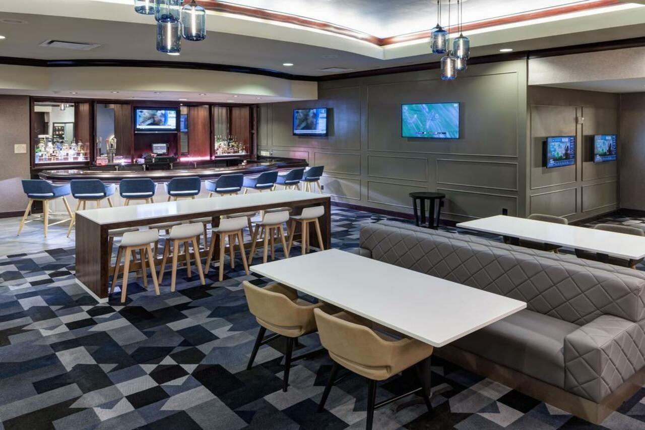 Embassy Suites By Hilton Tampa Brandon Heartland Εξωτερικό φωτογραφία