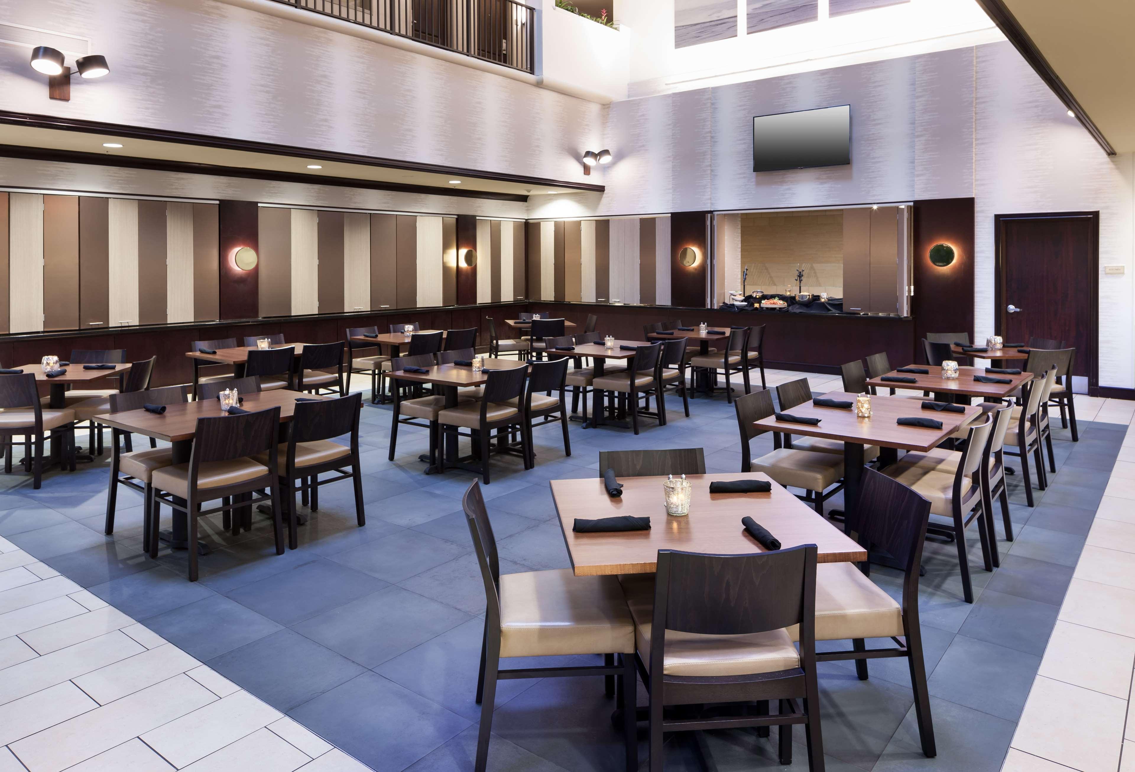 Embassy Suites By Hilton Tampa Brandon Heartland Εξωτερικό φωτογραφία