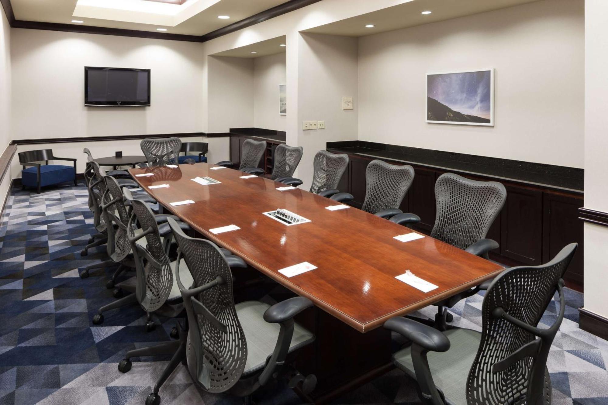 Embassy Suites By Hilton Tampa Brandon Heartland Εξωτερικό φωτογραφία