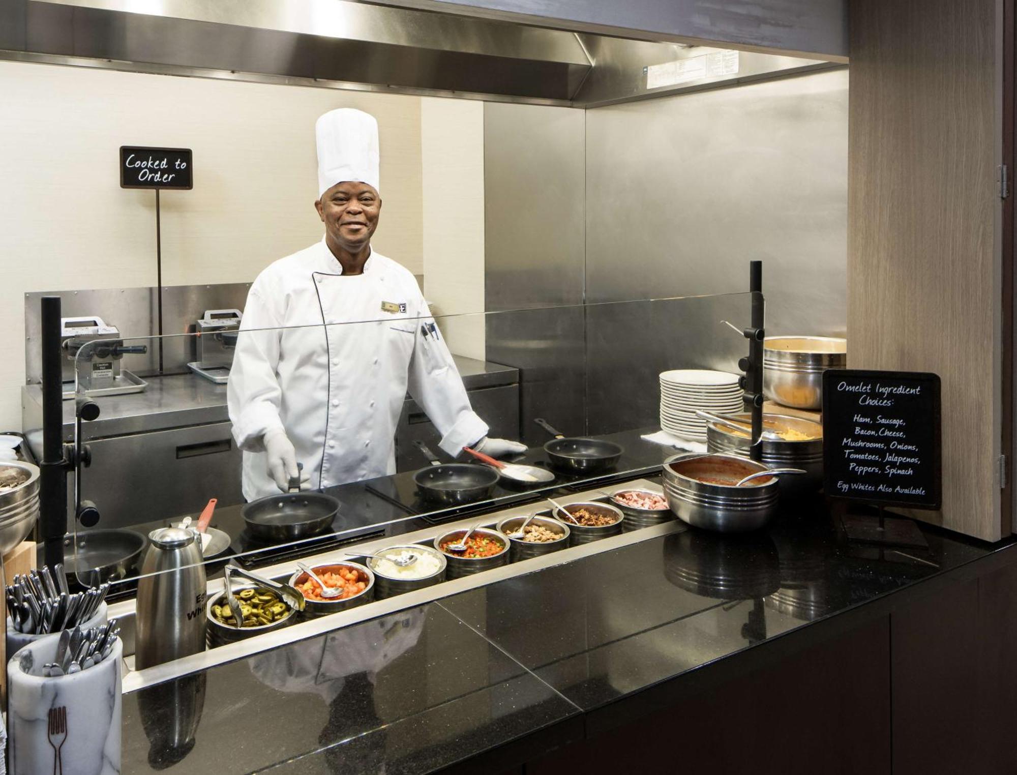 Embassy Suites By Hilton Tampa Brandon Heartland Εξωτερικό φωτογραφία