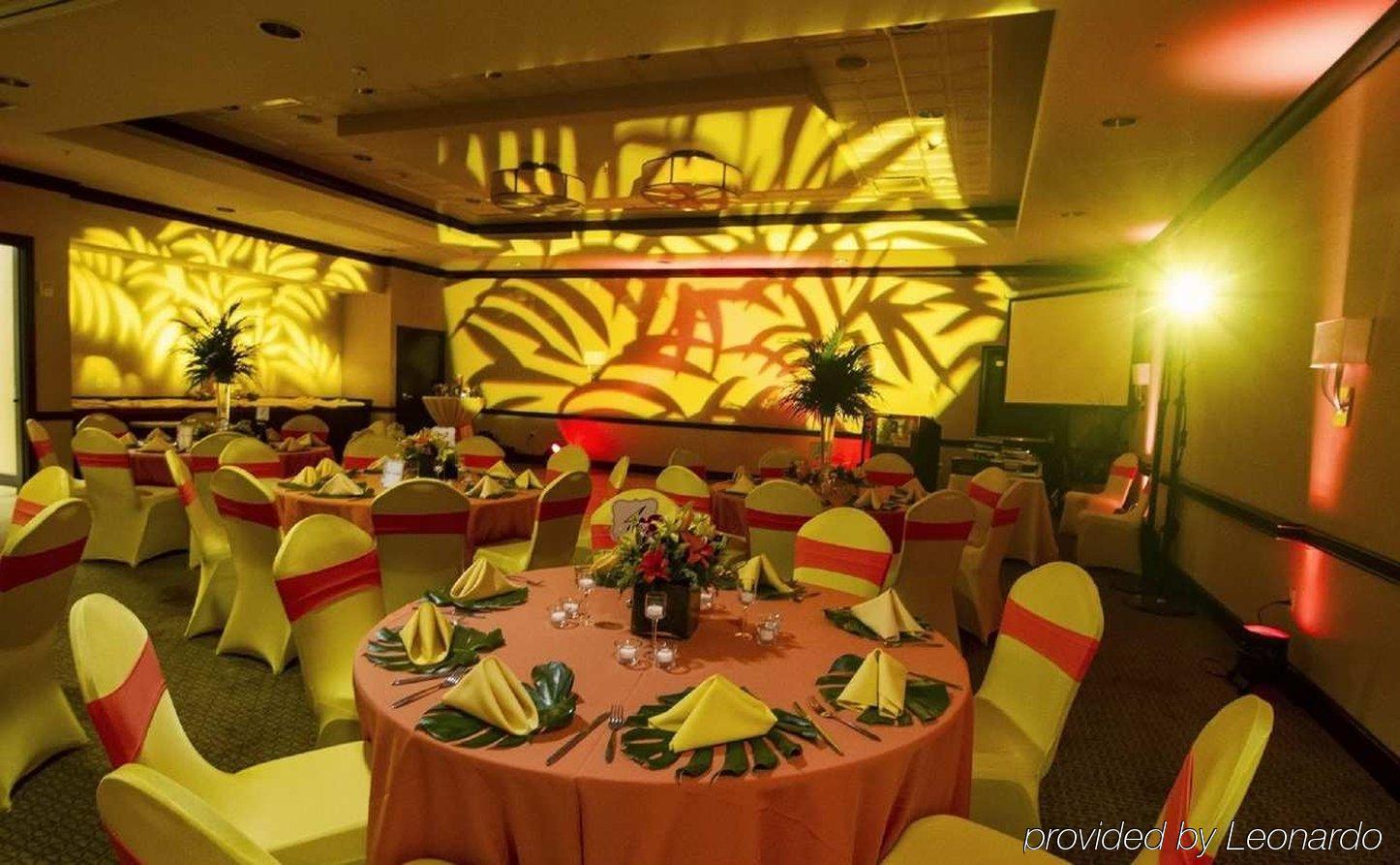 Embassy Suites By Hilton Tampa Brandon Heartland Εξωτερικό φωτογραφία
