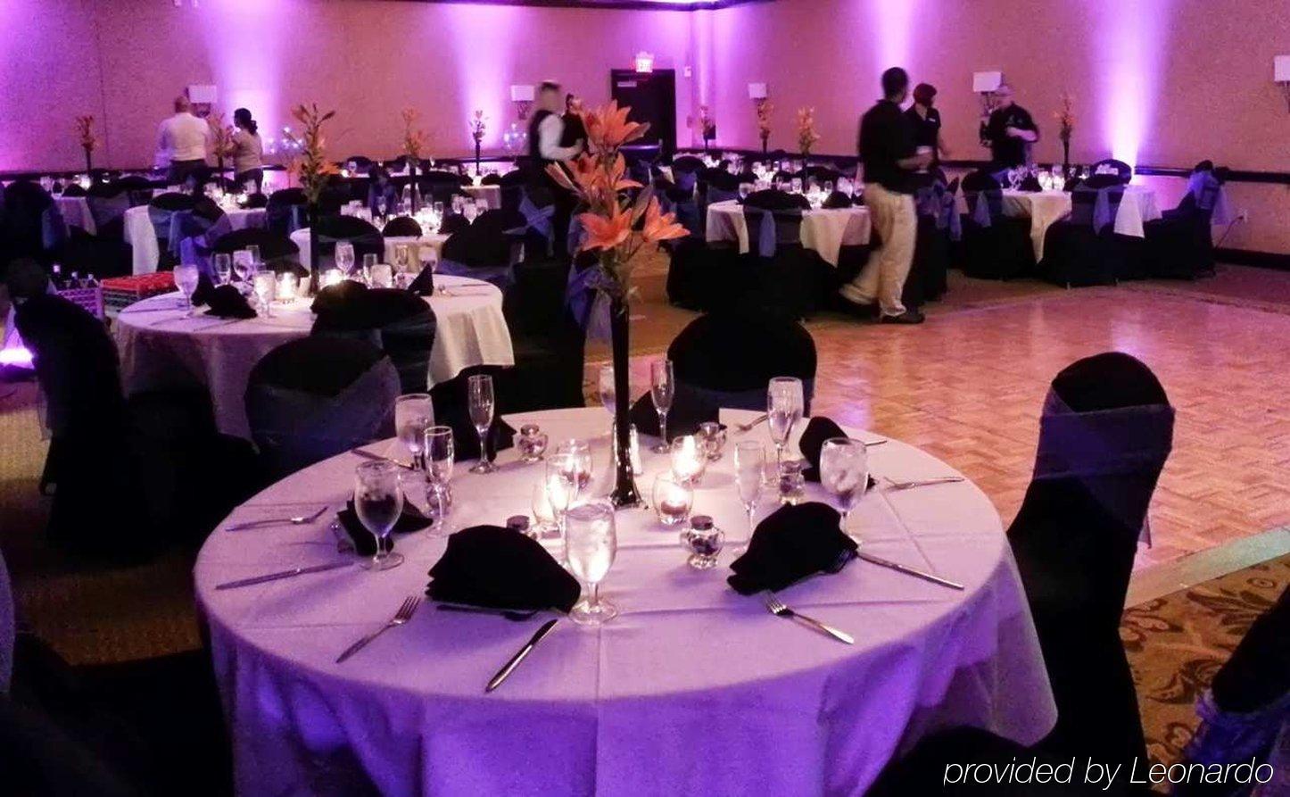 Embassy Suites By Hilton Tampa Brandon Heartland Εξωτερικό φωτογραφία