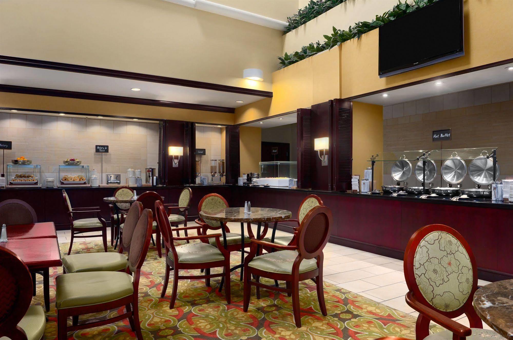 Embassy Suites By Hilton Tampa Brandon Heartland Εξωτερικό φωτογραφία