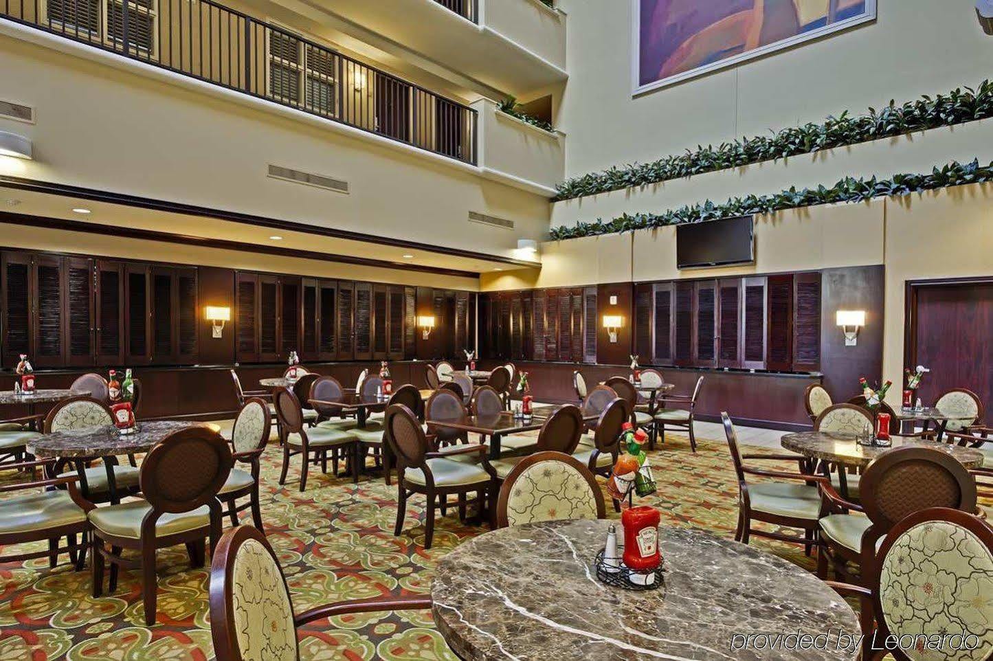 Embassy Suites By Hilton Tampa Brandon Heartland Εξωτερικό φωτογραφία